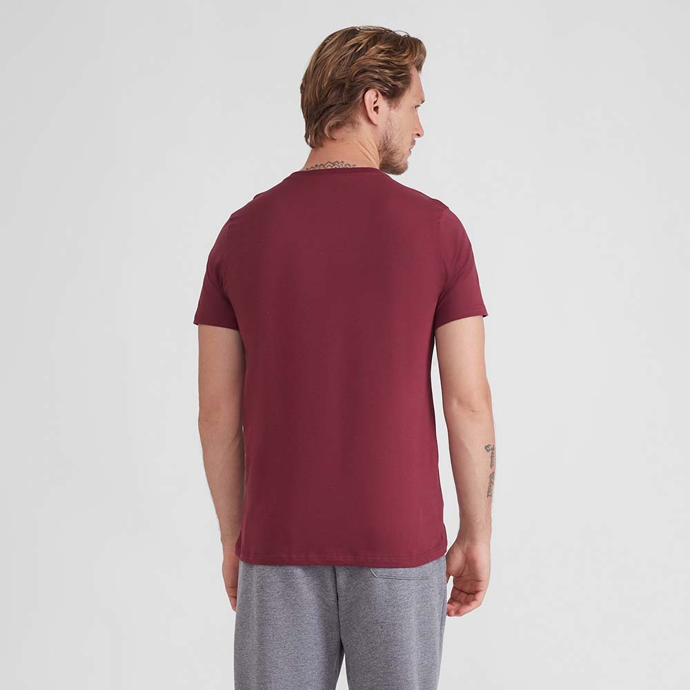 Camiseta Básica Masculina - Vermelho Vinho