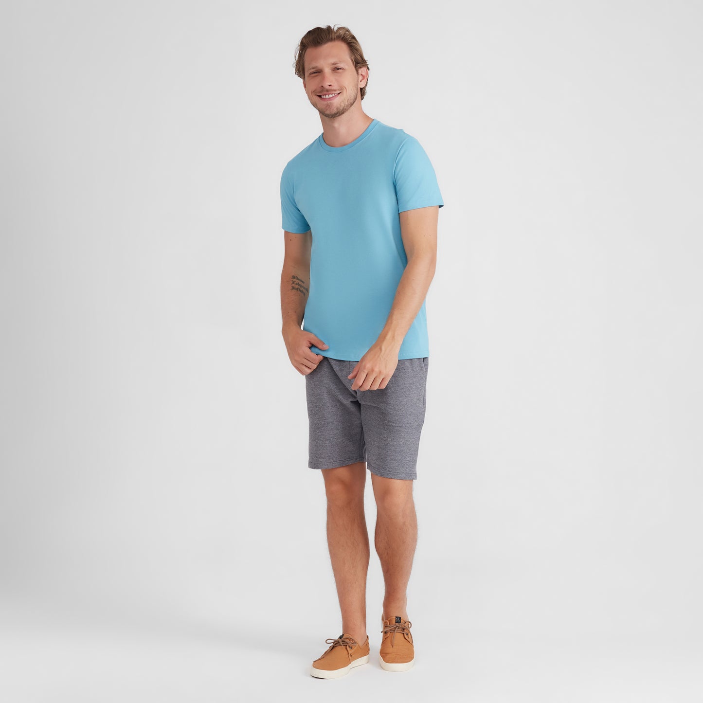 Camiseta Básica Masculina - Azul Claro