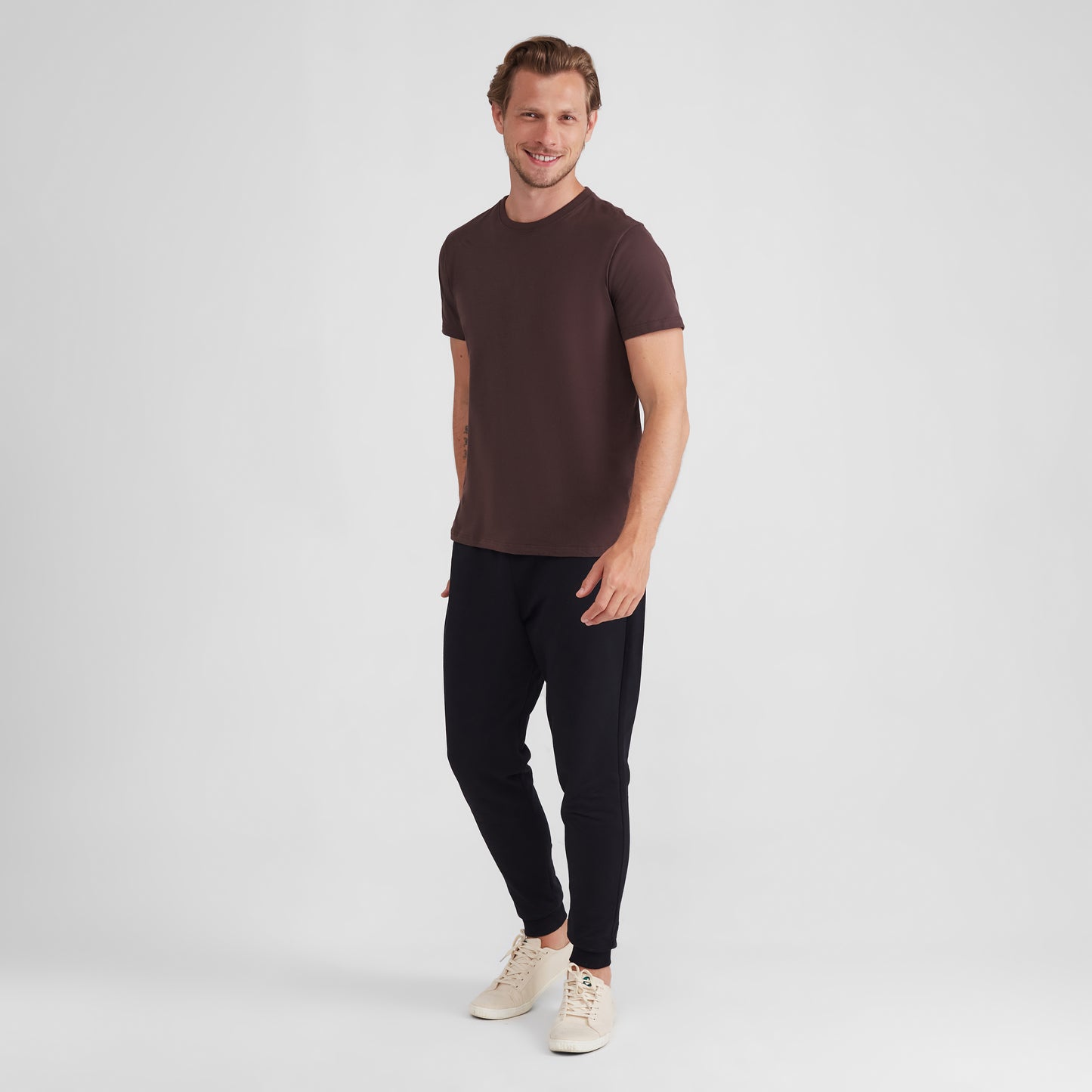 Camiseta Básica Masculina - Marrom
