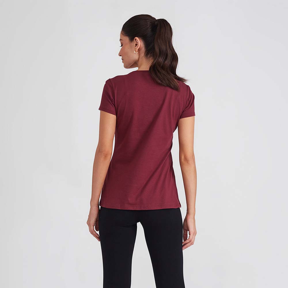 Camiseta Slim Gola V Feminina - Vermelho Vinho