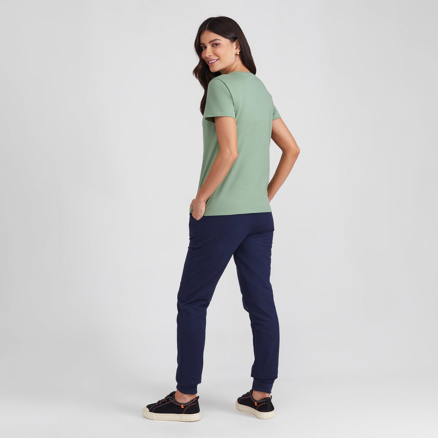 Camiseta Básica Gola V Feminina - Verde Jade
