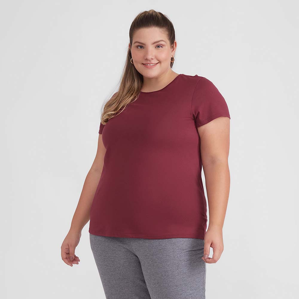 Camiseta Básica Plus Feminina - Vermelho Vinho