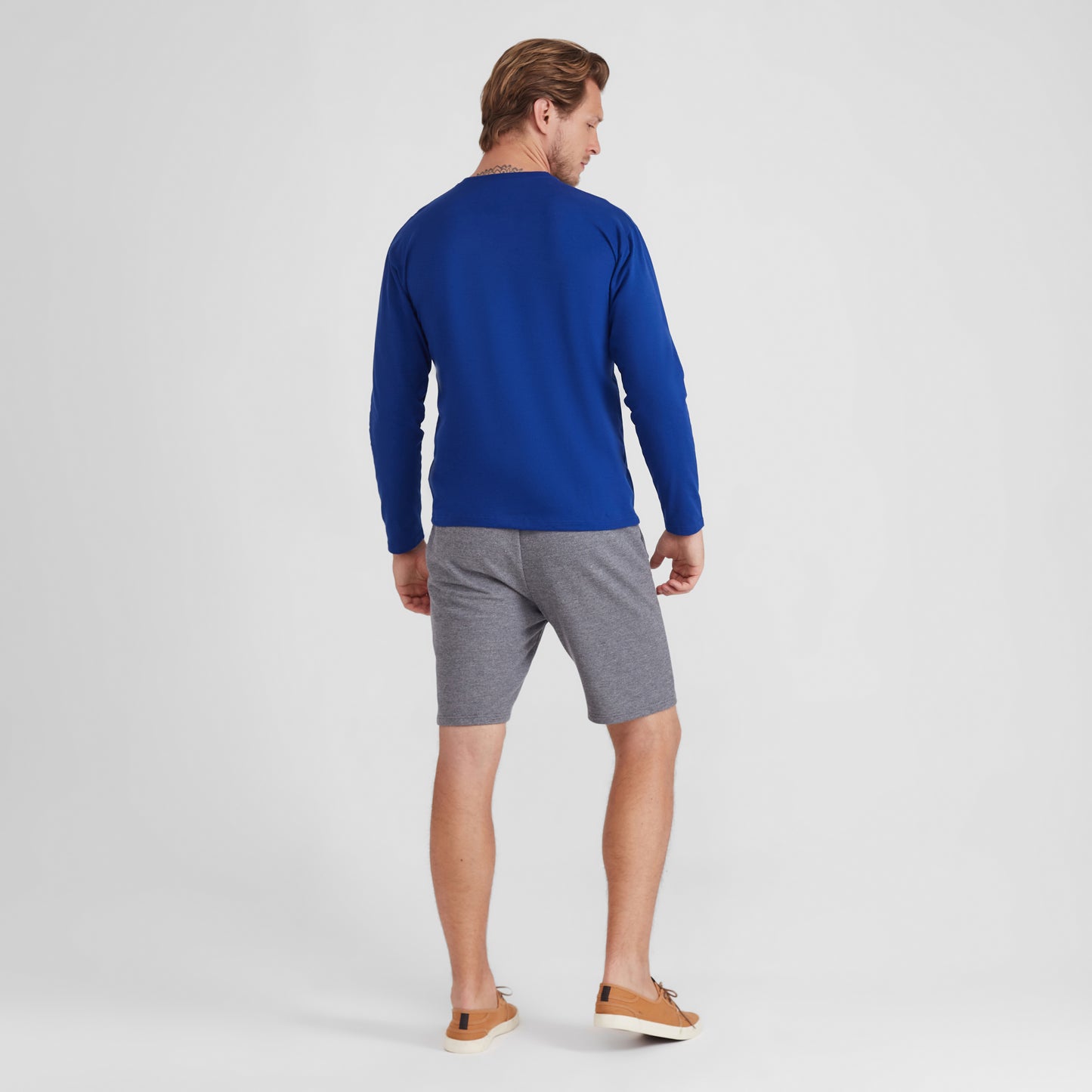 Camiseta Básica Manga Longa Masculina - Azul Bic