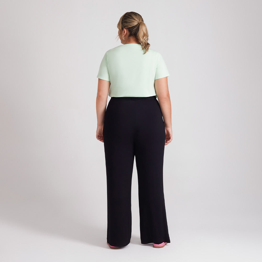 Calça Wide Viscose Plus Feminina - Preto