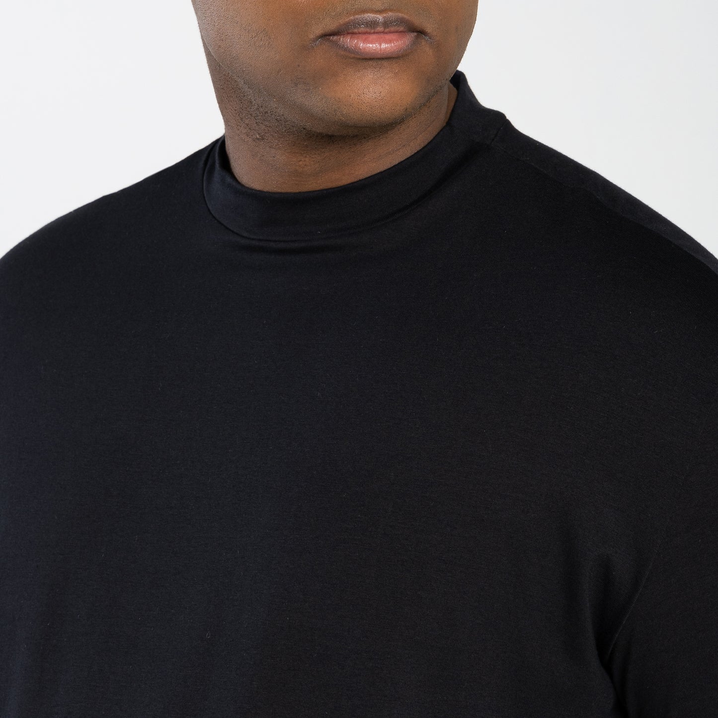 Tech T-Shirt Comfort Anti Odor Gola Alta Plus Masculina - Preto