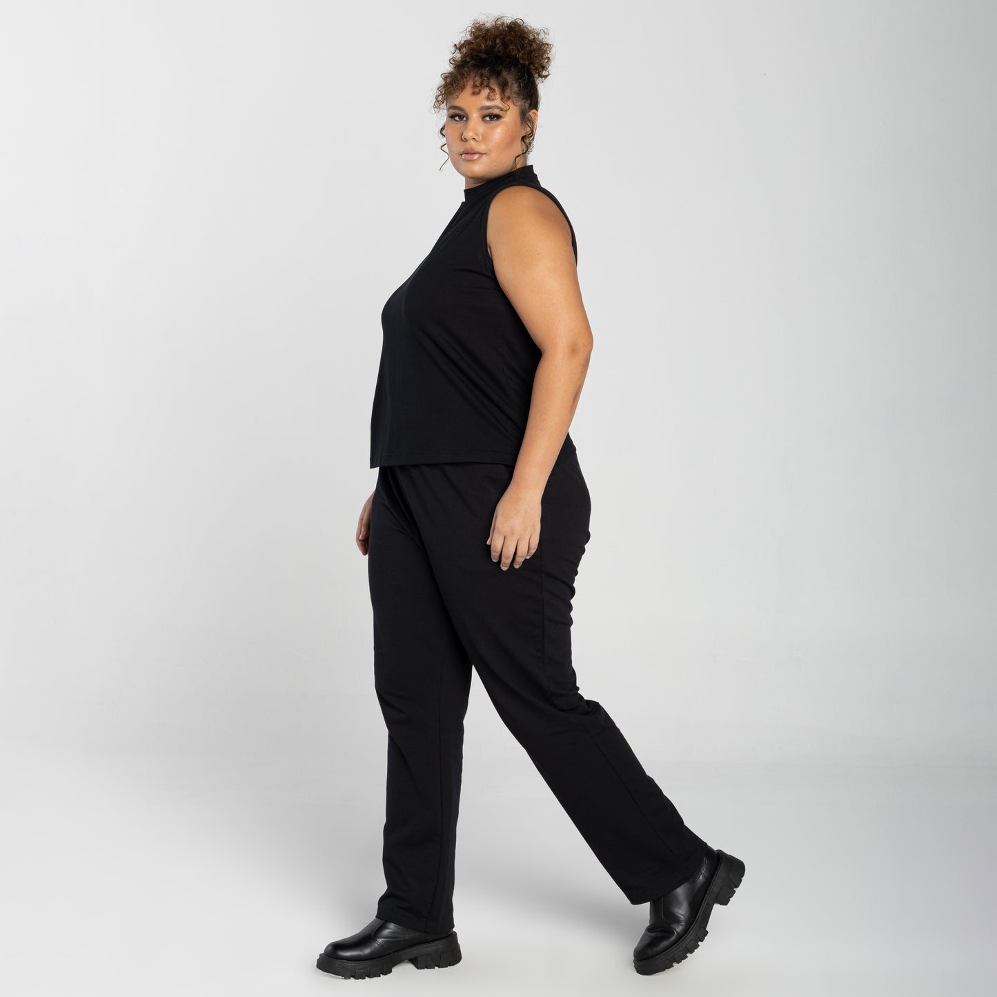 Regata Tech Anti Odor Gola Alta Plus Feminina - Preto