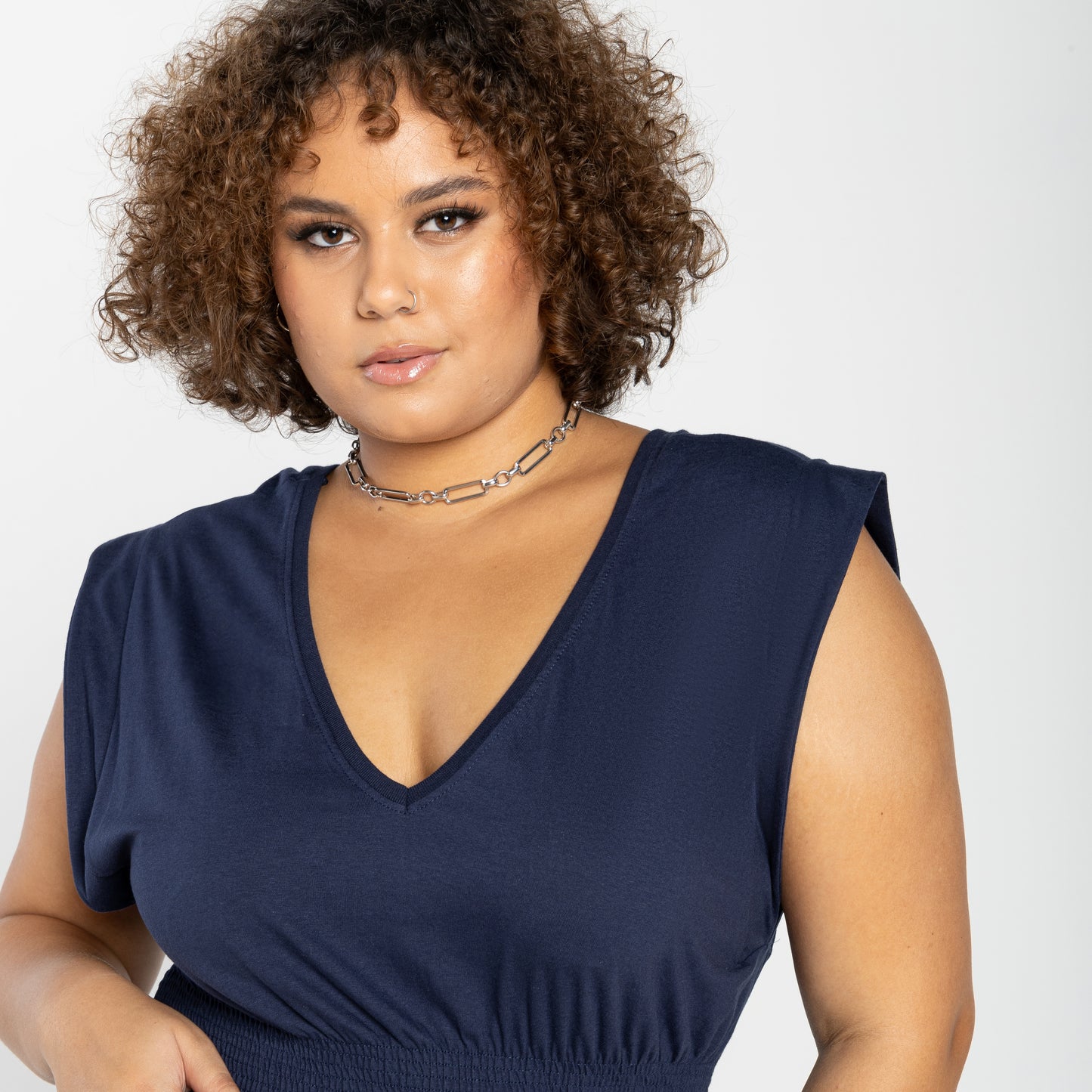 Vestido Gola V Longo Plus - Azul Marinho