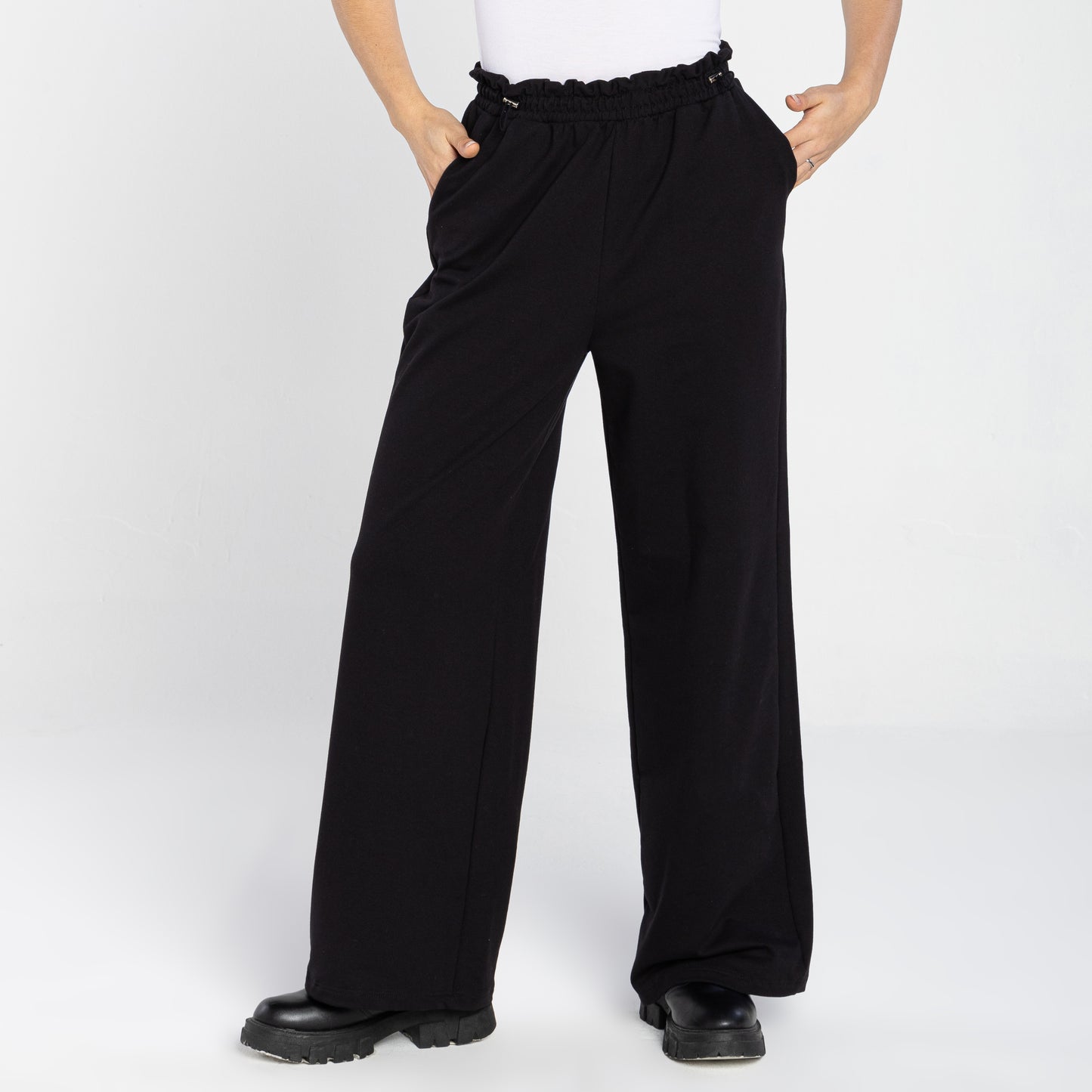 Calça Clochard Tech Impermeável Feminina - Preto