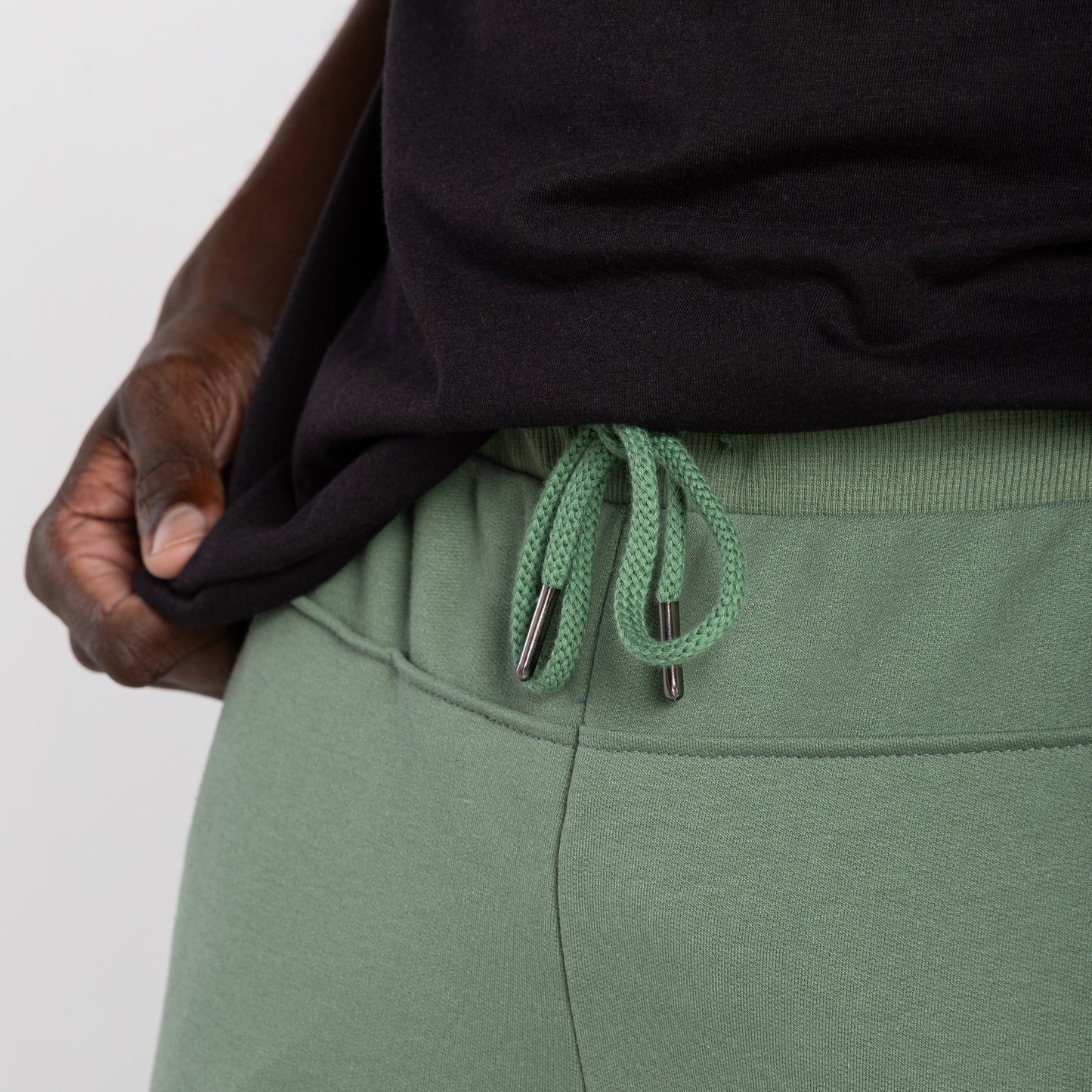 Calça Jogger Moletom Tech Impermeável Recorte Costas - Verde Alecrim
