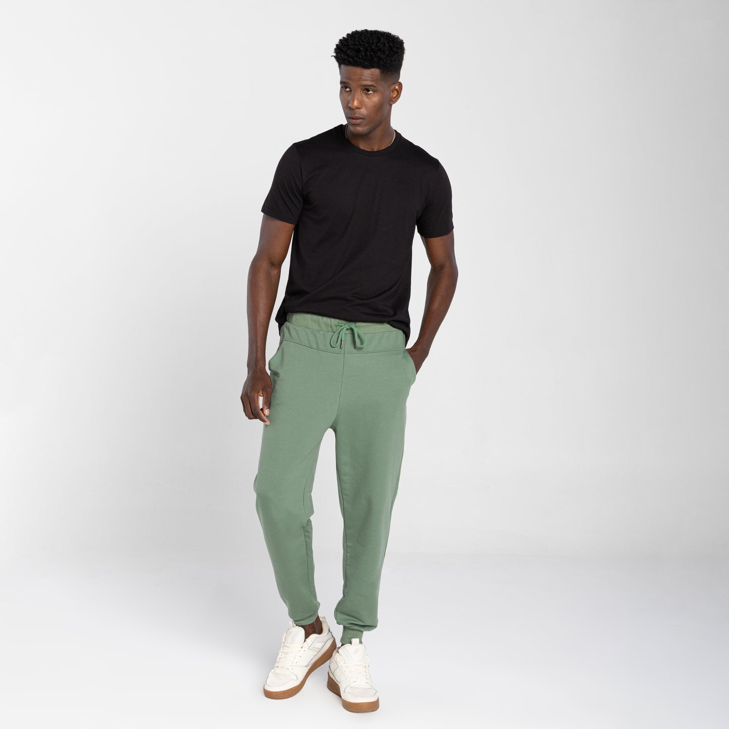 Calça Jogger Moletom Tech Impermeável Recorte Costas - Verde Alecrim