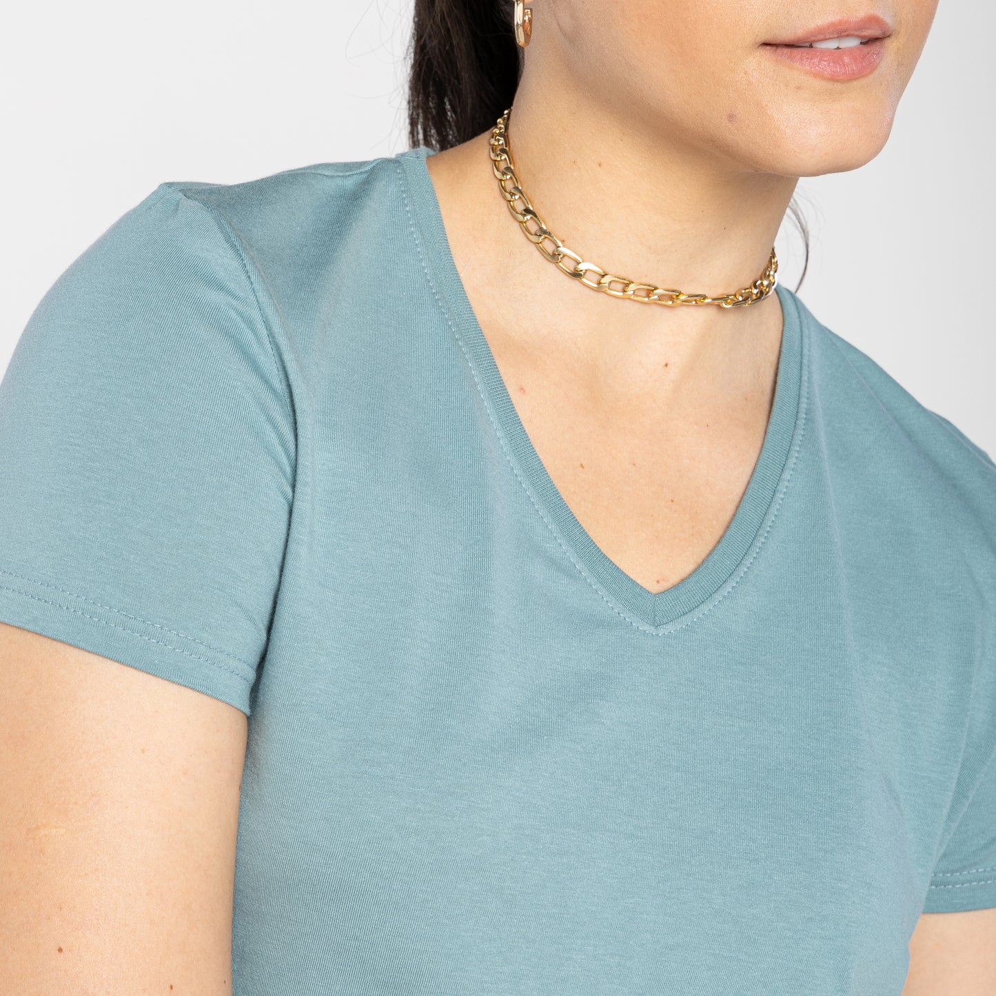 Camiseta Básica Gola V Cobregola Feminina - Verde Hortelã