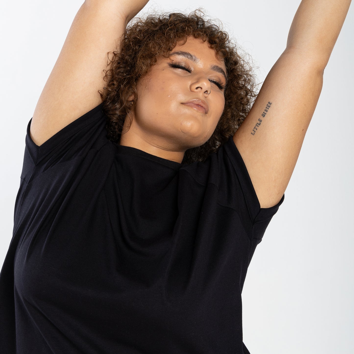 Tech T-Shirt Anti Odor Raglan Plus Feminina - Preto