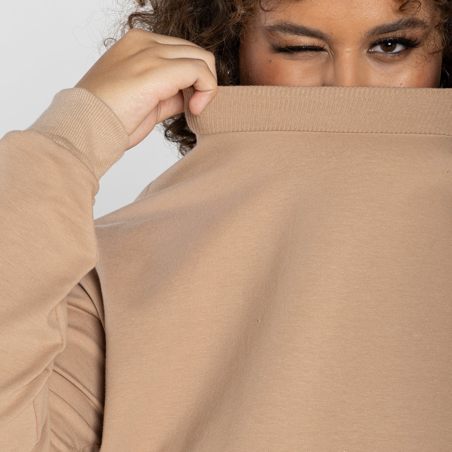 Blusão Cropped Tech Impermeável Plus Feminino - Preto