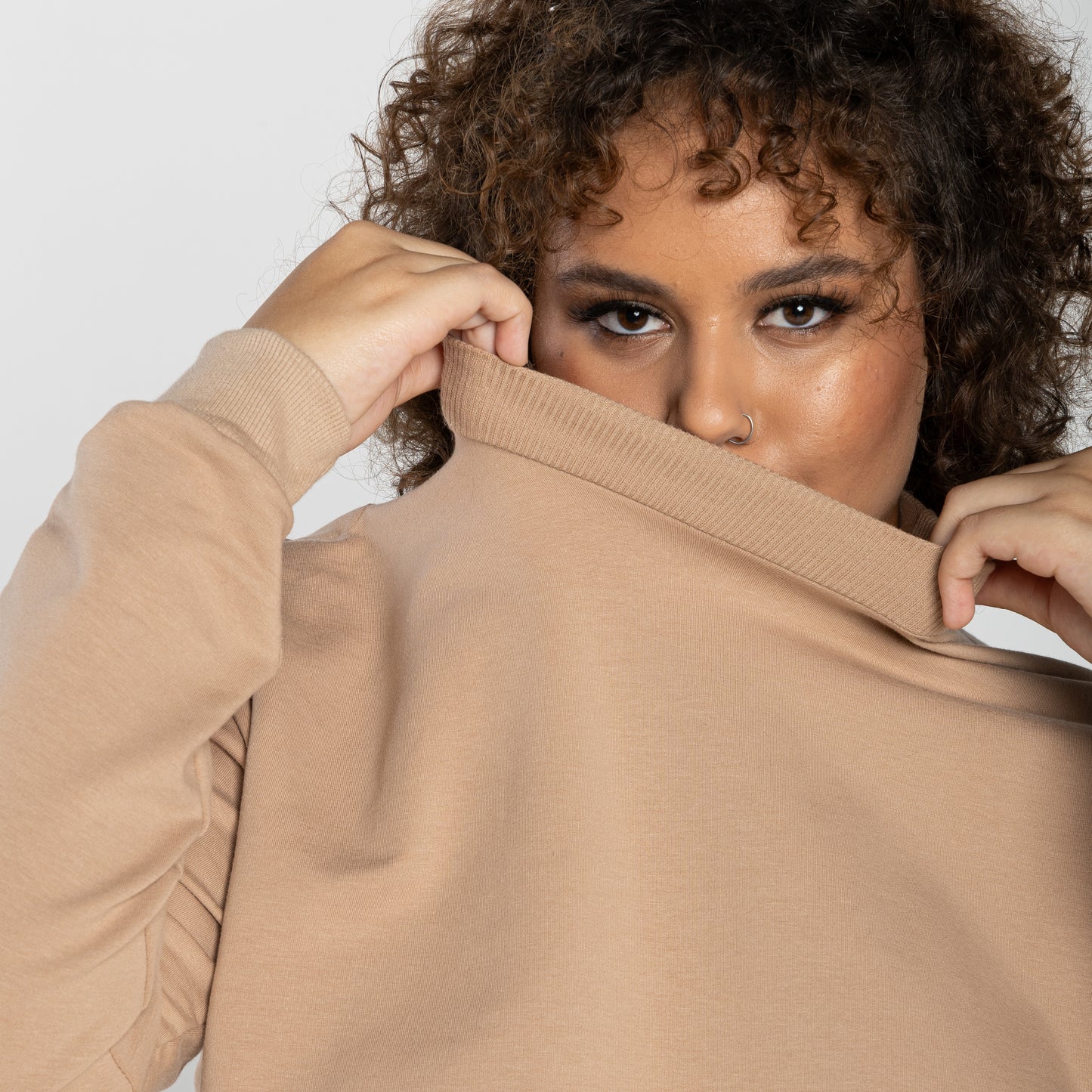 Blusão Cropped Tech Impermeável Plus Feminino - Preto