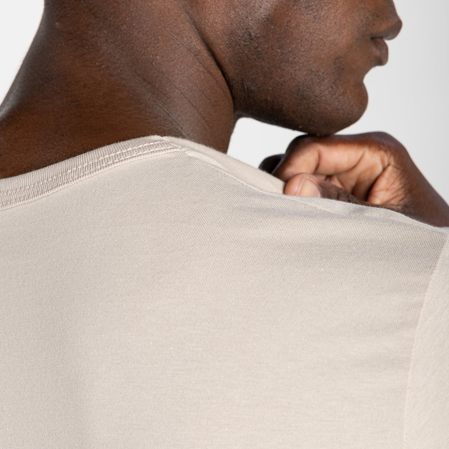 Camiseta Básica Cobregola Masculina - Bege Aveia