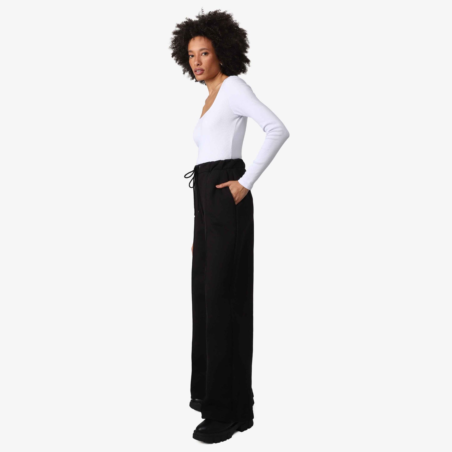 Calça Wide Leg Moletom Flanelado Feminina - Preto
