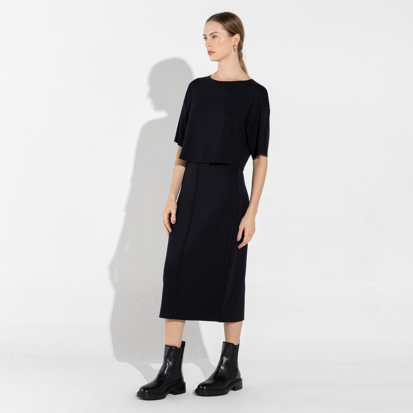 Camiseta Dense Viscose Pregas Feminina - Preto