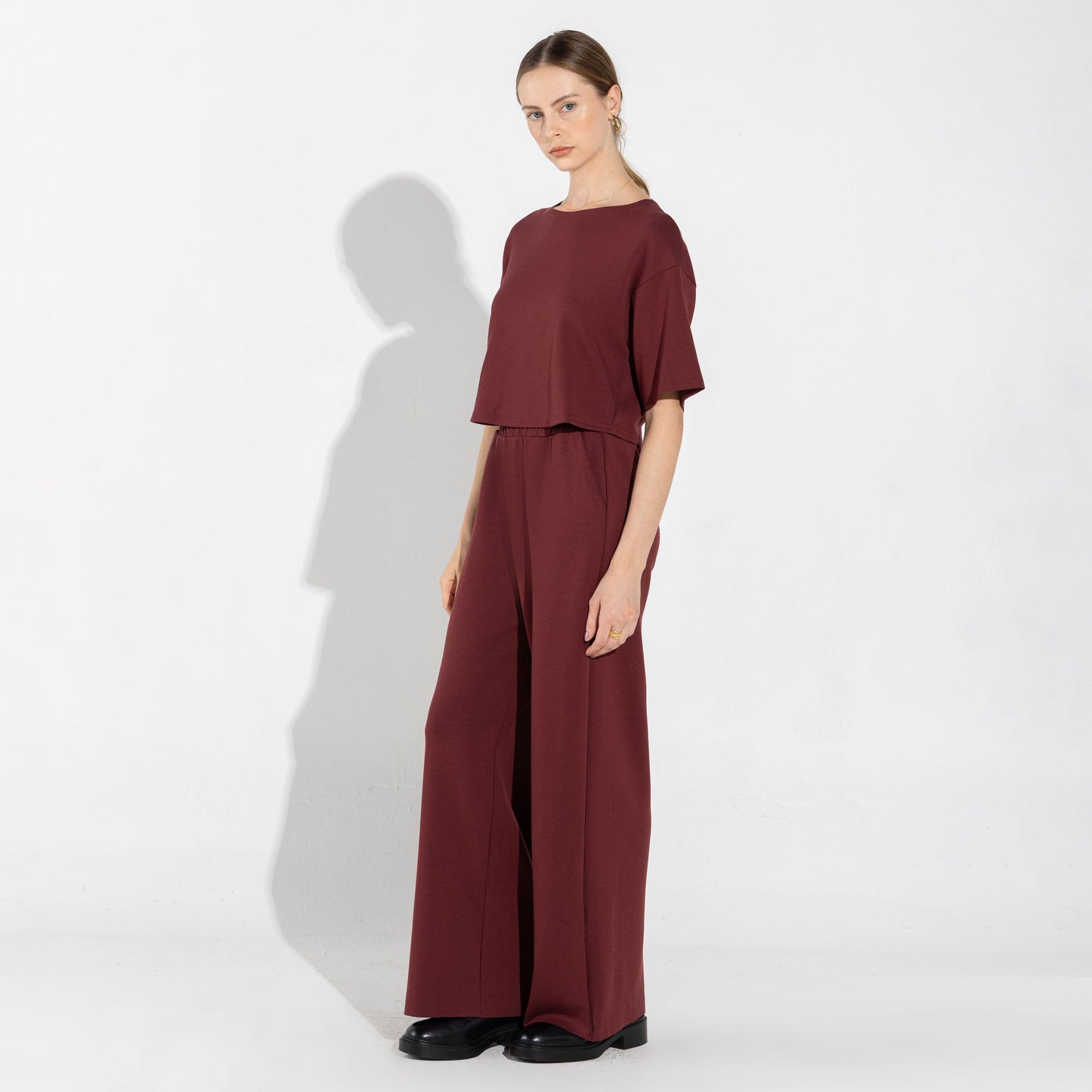 Camiseta Dense Viscose Pregas Feminina - Bordô