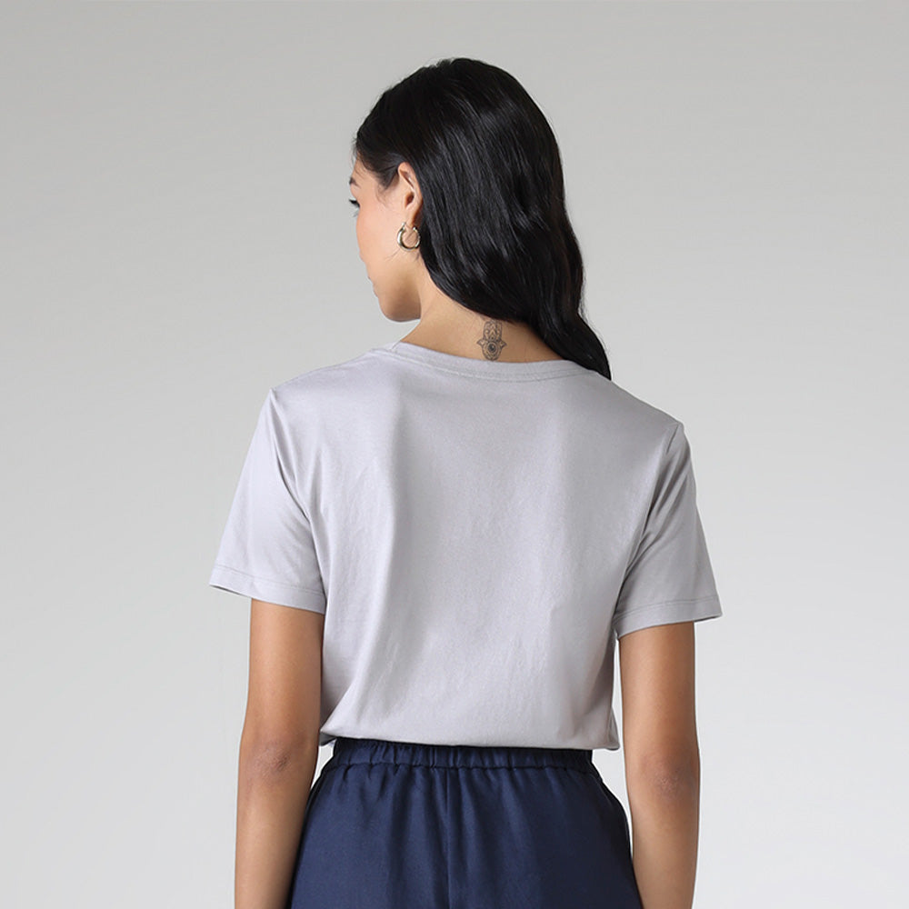 Camiseta Algodão Premium Gola U Feminina | Everyday Collection - Cinza Claro