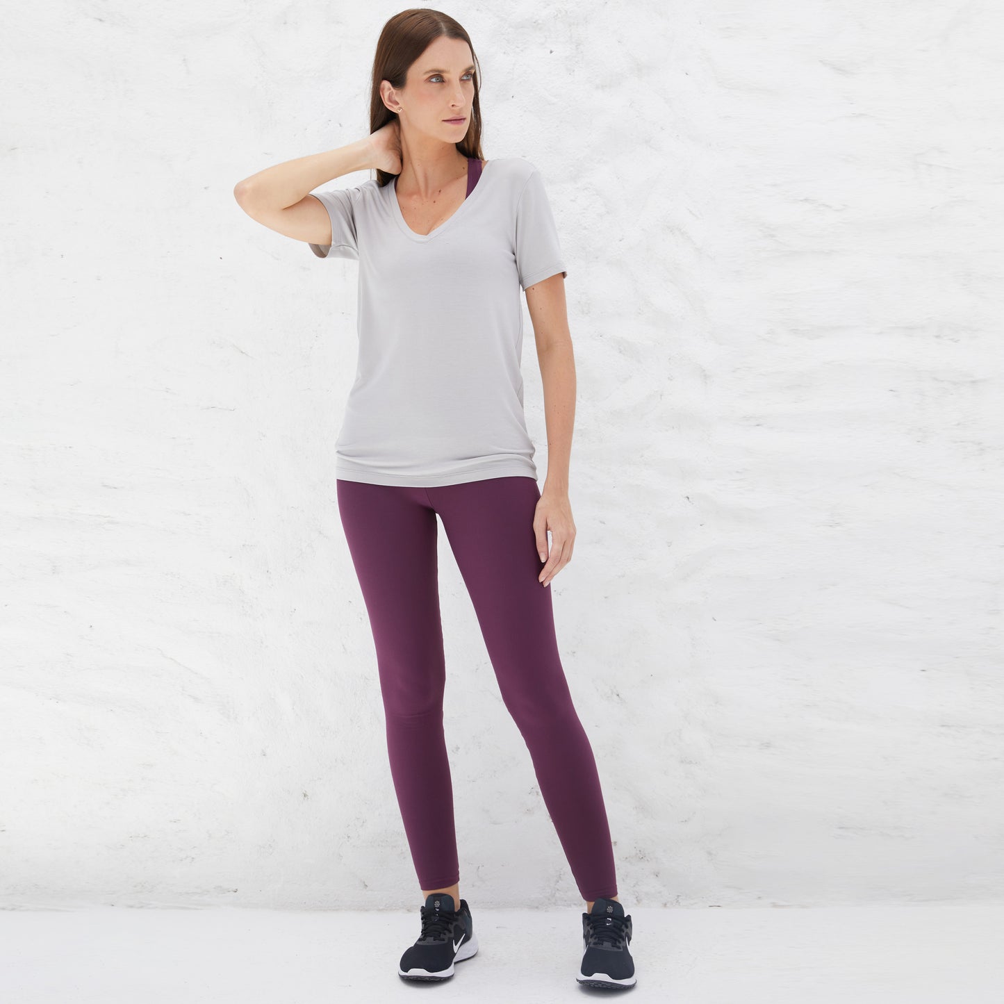 Tech T-Shirt Modal V Premium Feminina | Basico.com - Cinza Claro