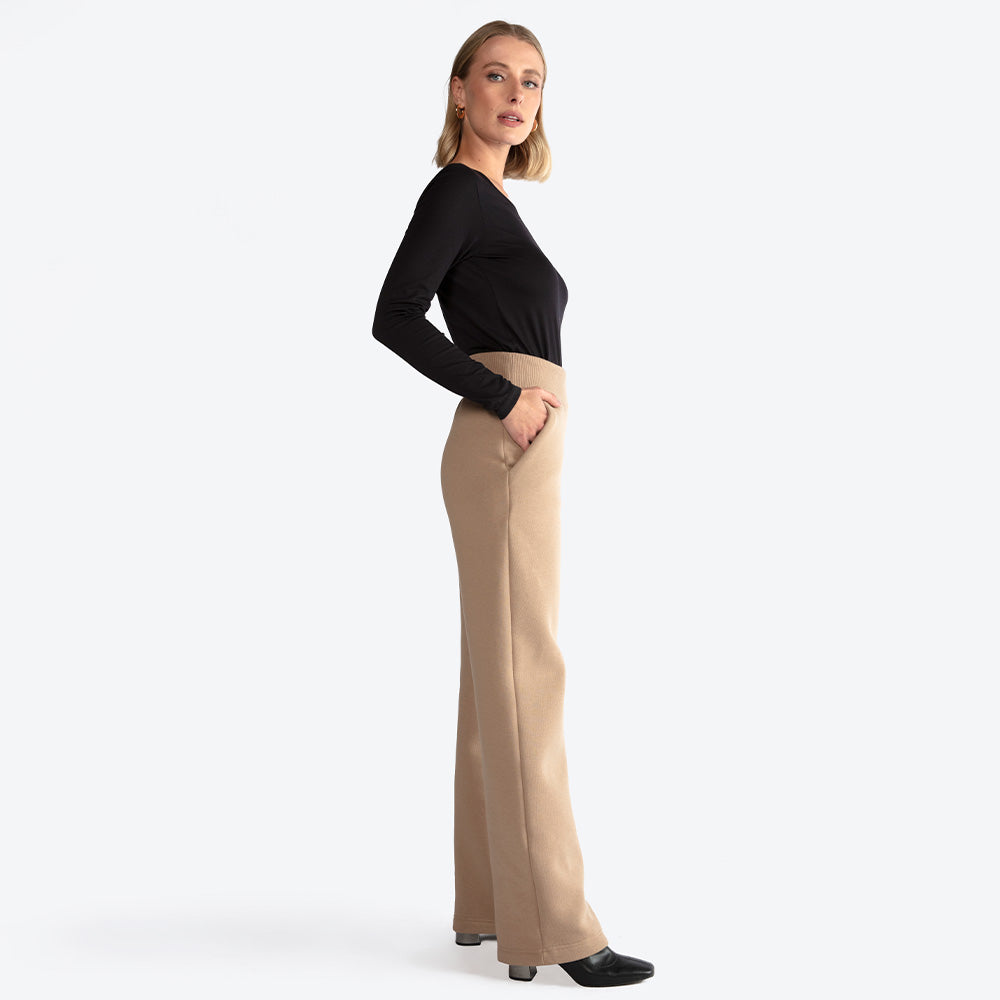 Calça Reta Moletom Flanelado Feminina - Bege Pastel