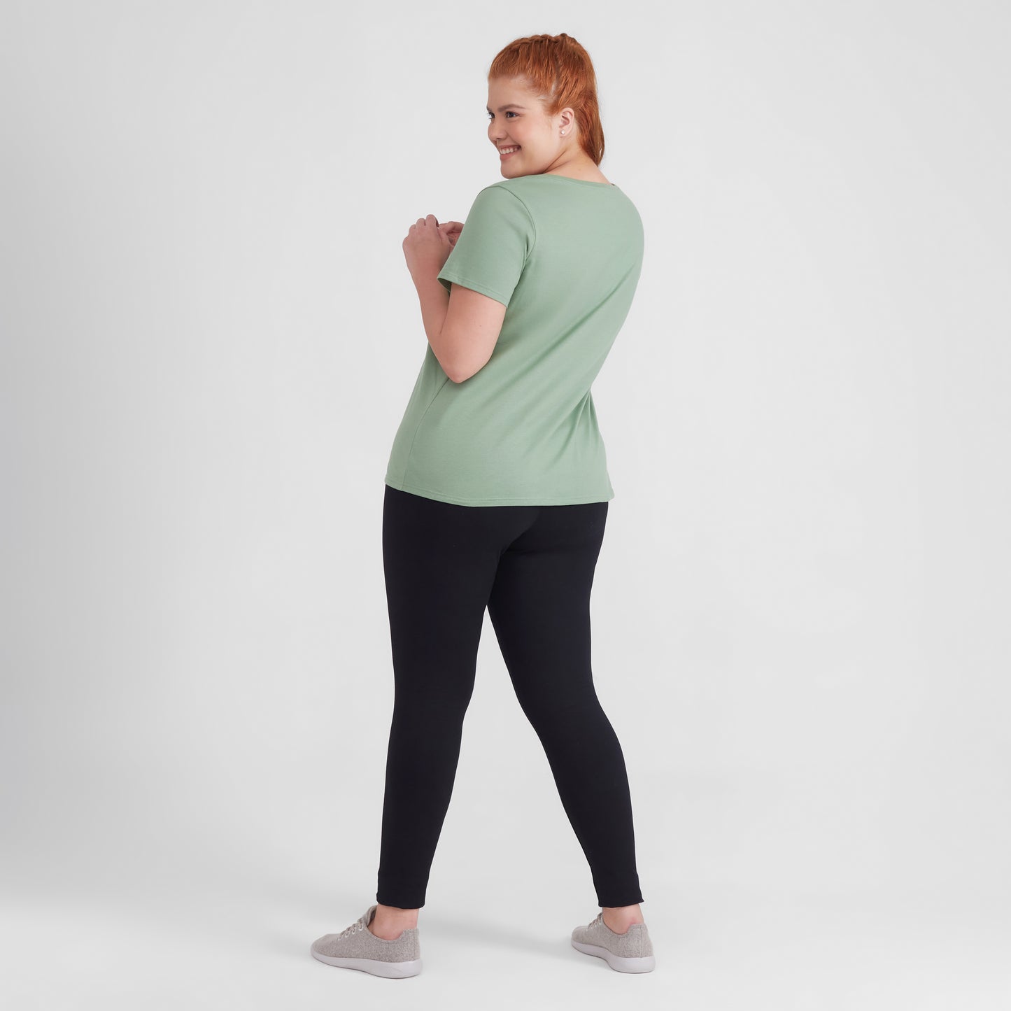 Camiseta Babylook Algodão Premium Gola V Plus Feminina - Verde Jade