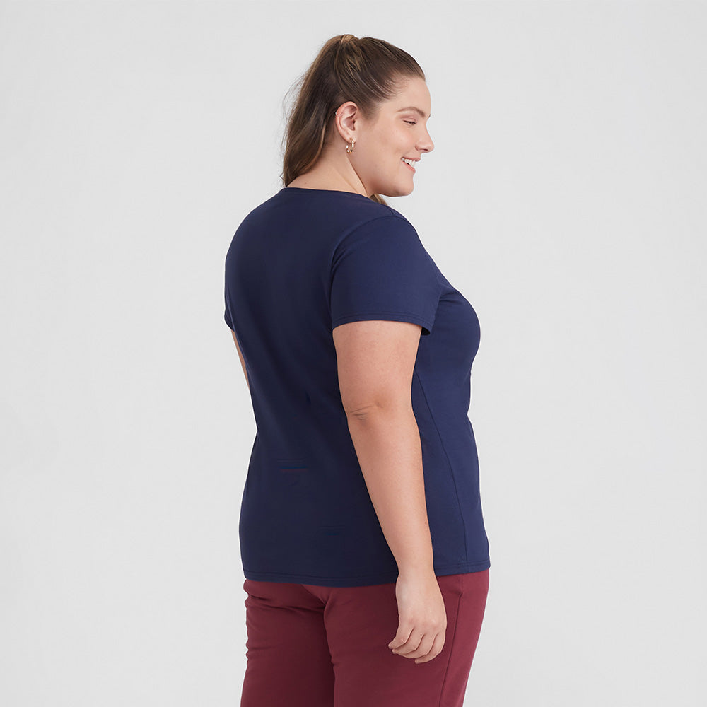 Tech T-shirt Impermeável Gola C Plus Feminina - Azul Marinho