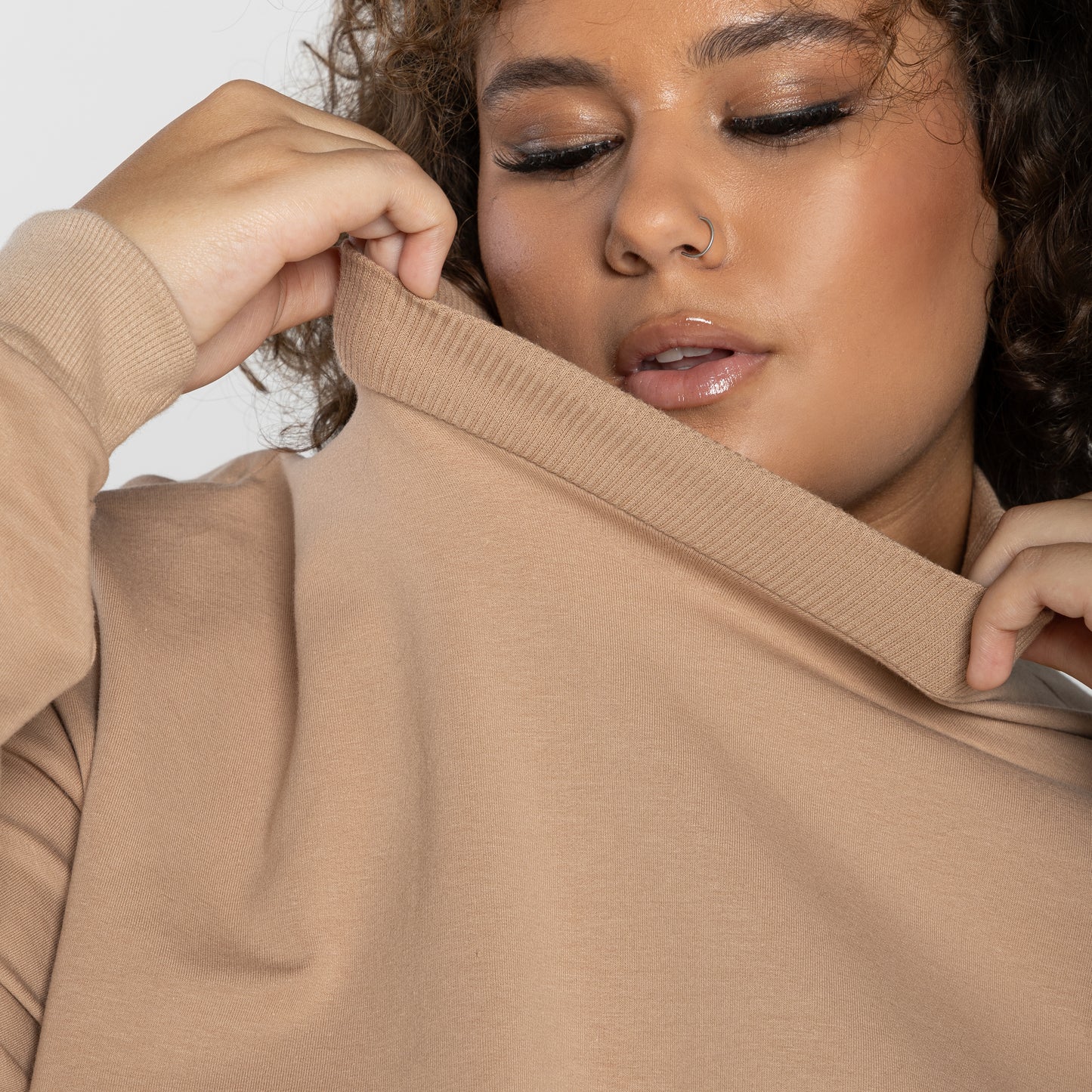Blusão Cropped Tech Impermeável Plus Feminino - Preto