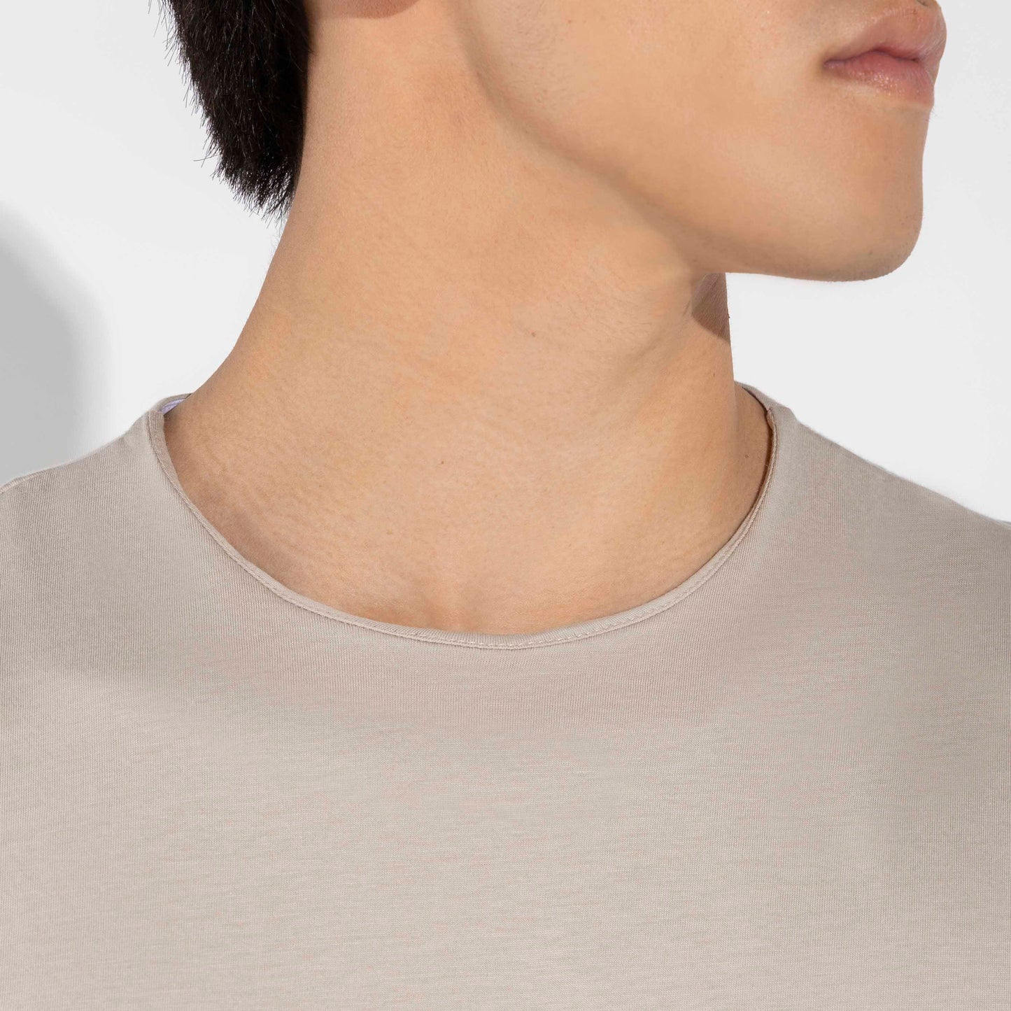 Camiseta Pima sem Gola Masculina - Bege Aveia