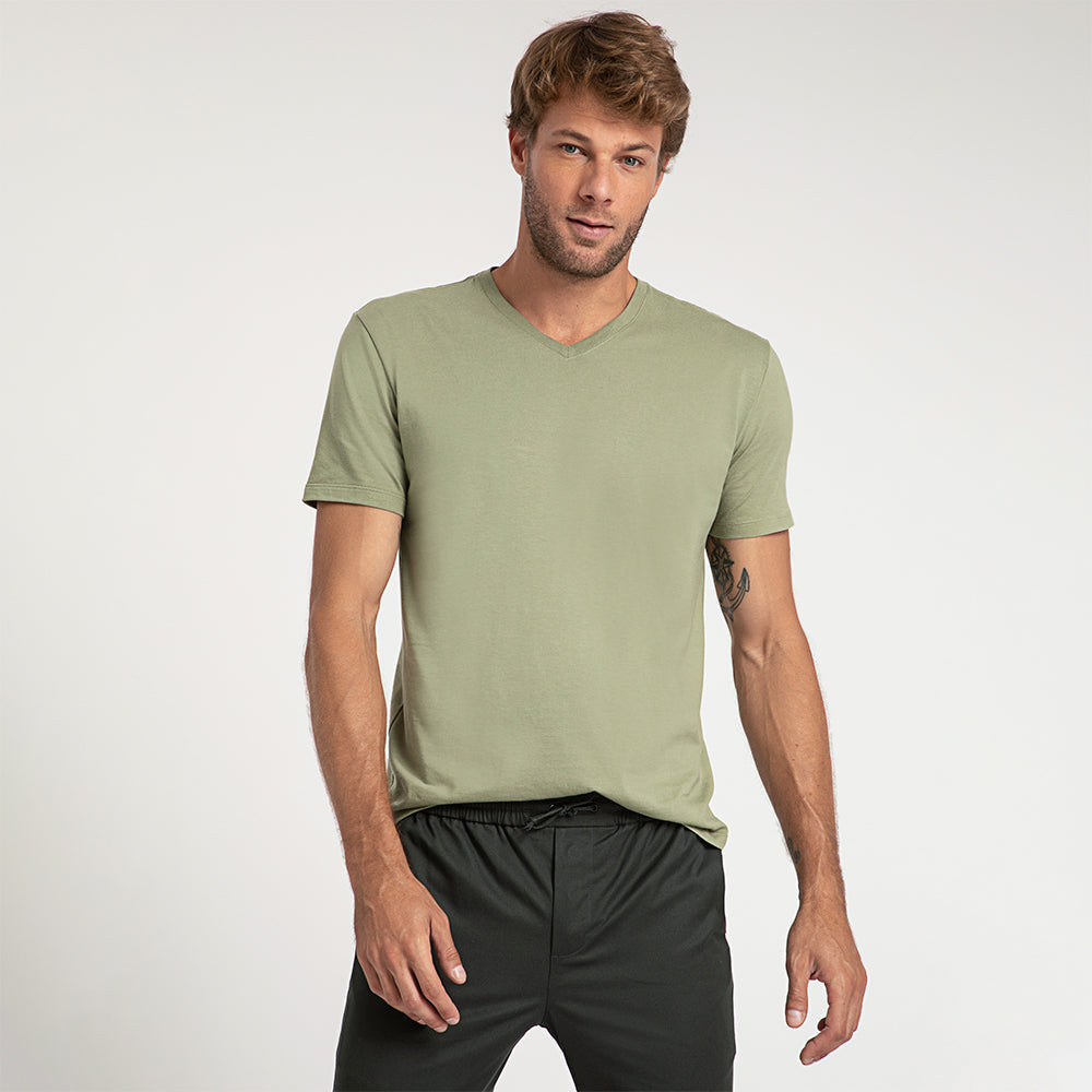 Camiseta Pima Gola V Masculina | Life Collection - Verde Jade